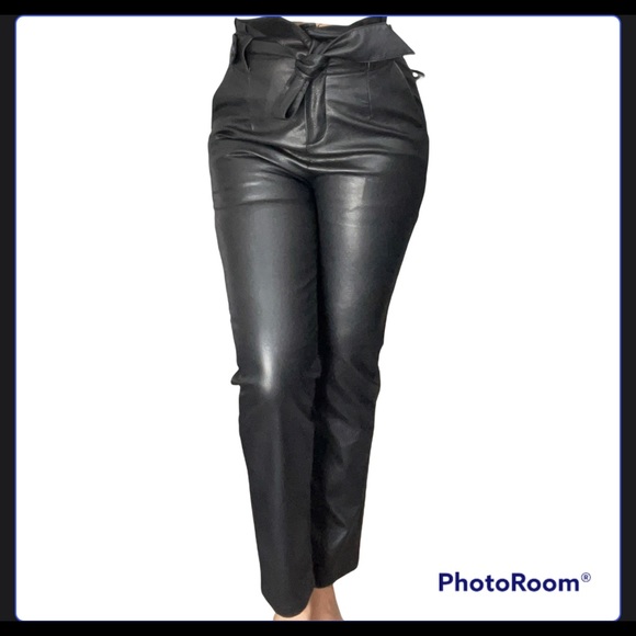 Black Leather pants with belt - Picture 2 of 2